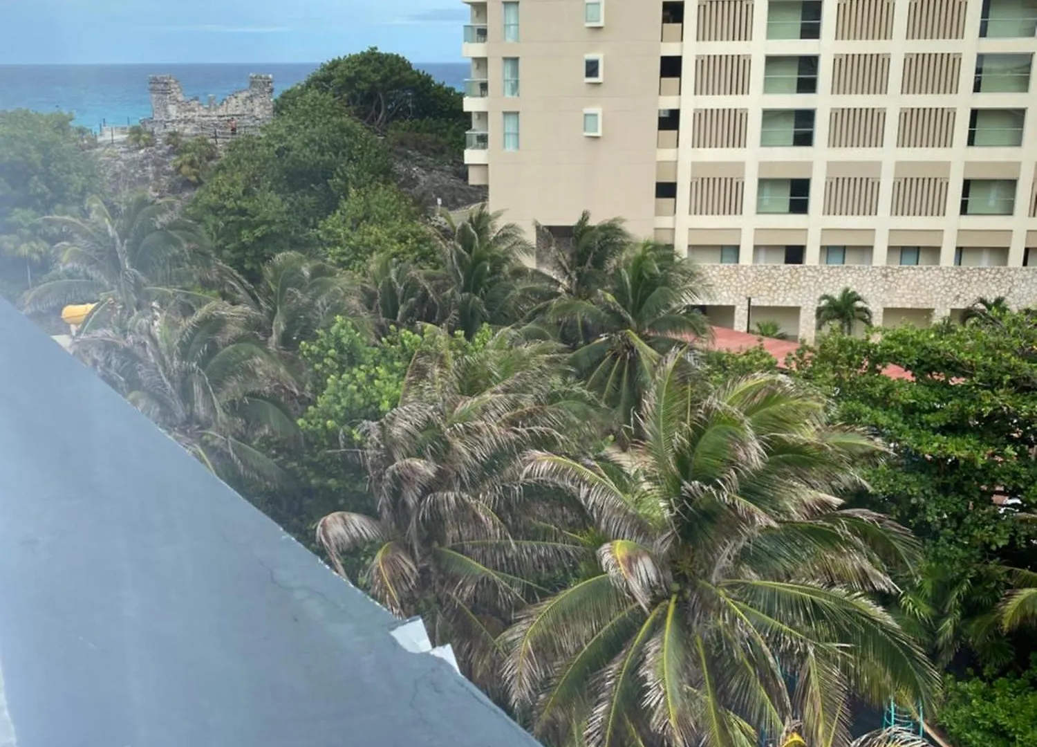 Condo In Ocean Front Resort Cancun Mexico