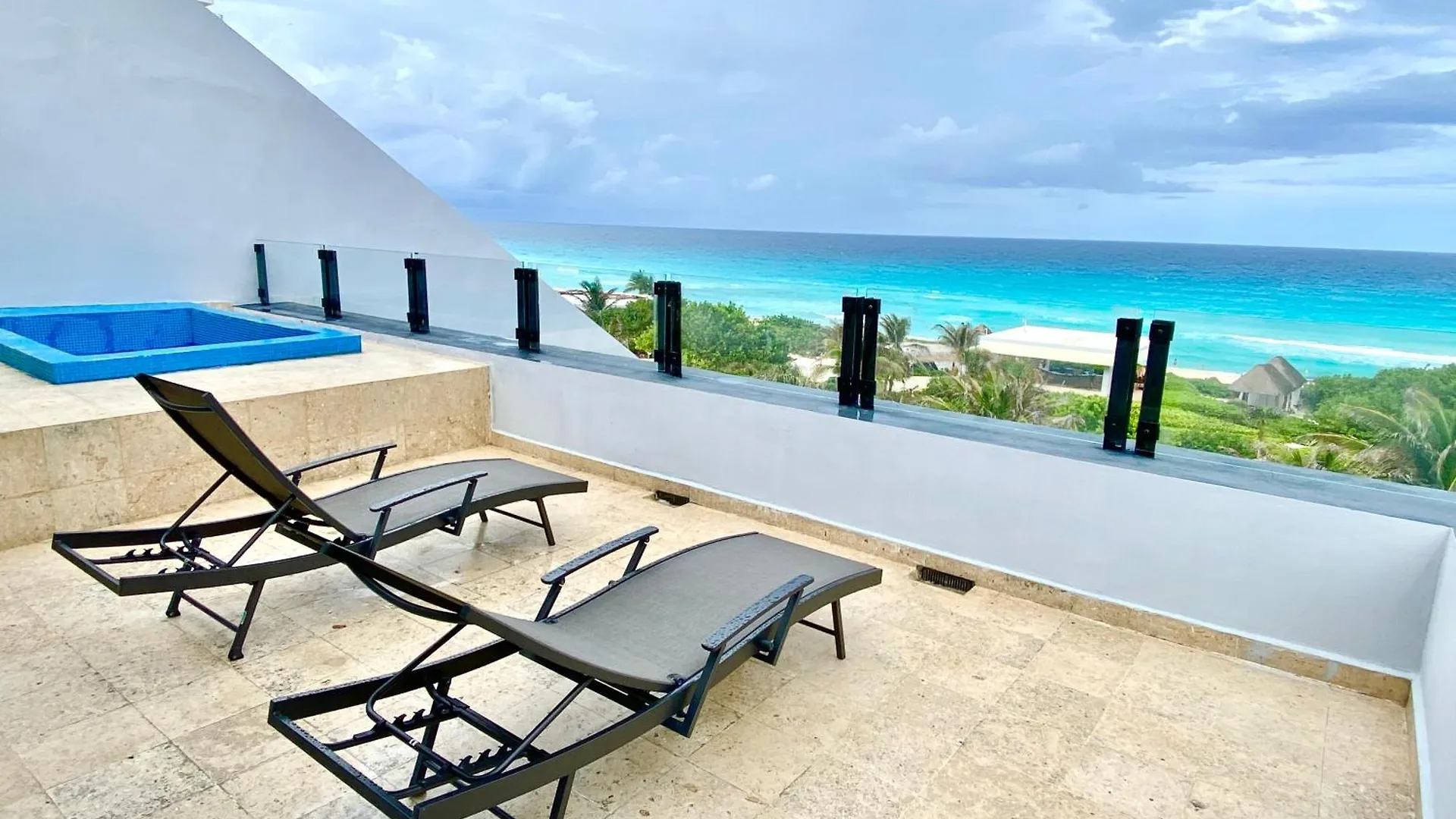 Aparthotel Condo In Ocean Front Resort Cancun