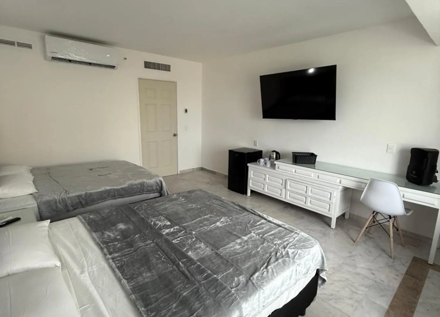 Condo In Ocean Front Resort Cancún Apartmanhotel